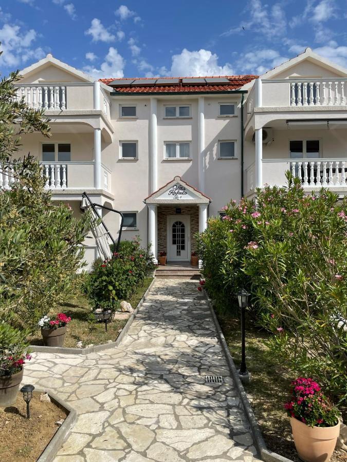 Apartments Rafaela Barbat na Rabu Екстериор снимка