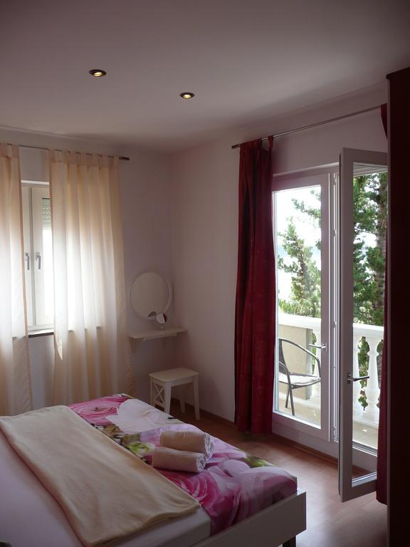 Apartments Rafaela Barbat na Rabu Екстериор снимка